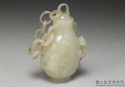 图片[2]-Jade snuff bottle with chains and “chi” dragon design, Qianlong reign (1736-1795), Qing dynasty-China Archive